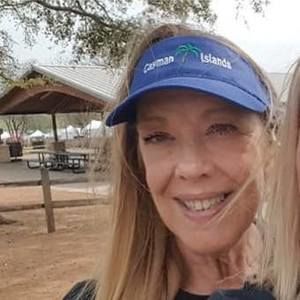 Meet your Posher, Debbie